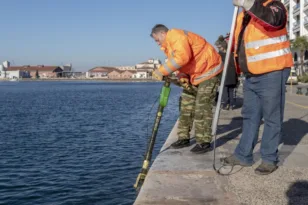 Θεσσαλονίκη: Στον Θερμαϊκό βρήκαν τα πάντα - Από πατίνια και λάστιχα μέχρι μηχανές