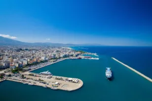 Καιρός: Σκαρφαλώνει ο υδράργυρος, πώς θα είναι το τριήμερο – Τι λένε οι μετεωρολόγοι για ξαφνικές μεταβολές
