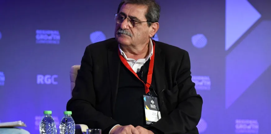 Ο Δήμος Πατρέων απάντησε στον Φωτήλα: «Παρουσιάζεται ως σωτήρας των έργων του Πολιτισμού» Ο Δήμος Πατρέων απάντησε στον Φωτήλα: «Παρουσιάζεται ως σωτήρας των έργων του Πολιτισμού»
