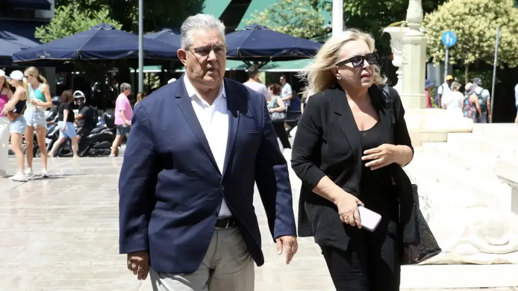 Κλαρίνα και δάκρυα στη Μητρόπολη στο τελευταίο «αντίο» στην Ψυχή της Ηπείρου, Πετρολούκα Χαλκιά ΦΩΤΟ