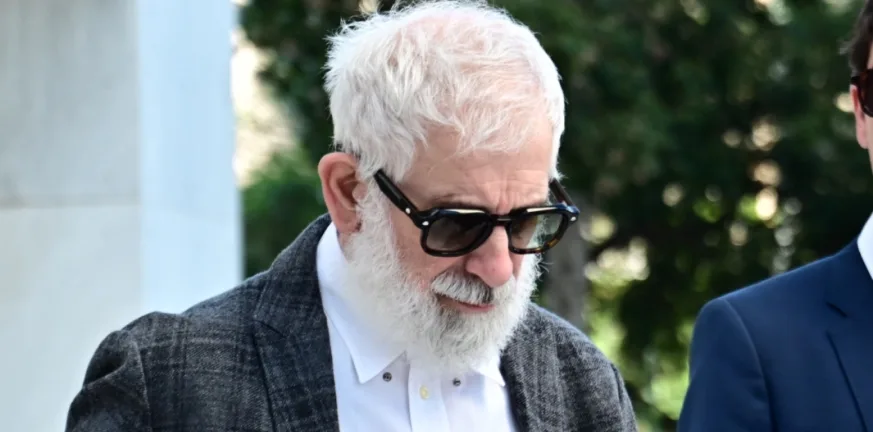 Ξεκινά η απολογία του Πέτρου Φιλιππίδη για τις κατηγορίες περί απόπειρας βιασμού Ξεκινά η απολογία του Πέτρου Φιλιππίδη για τις κατηγορίες περί απόπειρας βιασμού