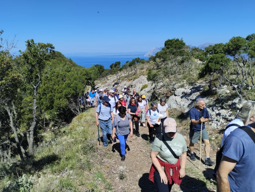 Με πεζοπορία στο Άνω Καστρίτσι ξεκίνησαν οι εκδηλώσεις του Δήμου Πατρέων για την Παγκόσμια ημέρα περιβάλλοντος 2025 ΦΩΤΟ