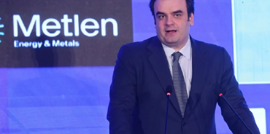 Με κάρτα το ενοίκιο για επιστροφή: Όσα ανακοίνωσε ο Πιερρακάκης για στέγη, επενδύσεις και κλειστά ακίνητα Με κάρτα το ενοίκιο για επιστροφή: Όσα ανακοίνωσε ο Πιερρακάκης για στέγη, επενδύσεις και κλειστά ακίνητα
