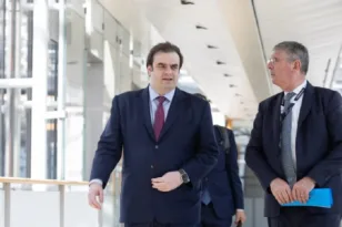 Πιερρακάκης: «Μια ιστορία επιτυχίας στην καρδιά της κρίσης» – Η στρατηγική σχέση Ελλάδας και ΕΤΕπ