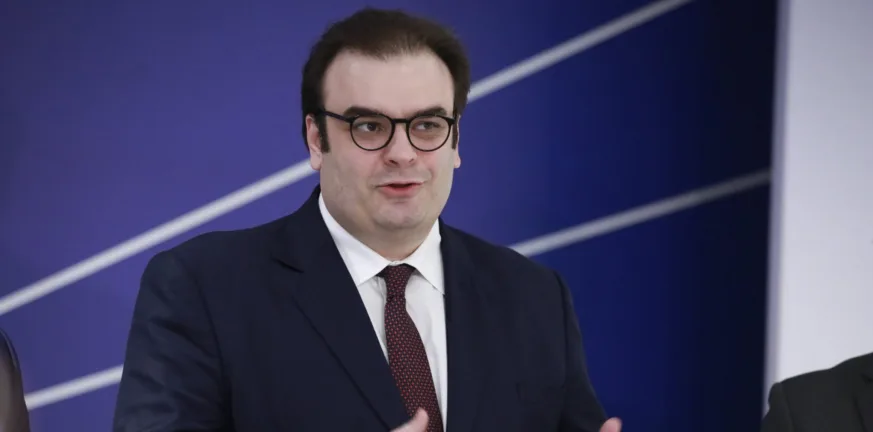 Πιερρακάκης στο Παρίσι: Στο επίκεντρο του ΟΟΣΑ τεχνητή νοημοσύνη και ψηφιακή οικονομία Πιερρακάκης στο Παρίσι: Στο επίκεντρο του ΟΟΣΑ τεχνητή νοημοσύνη και ψηφιακή οικονομία