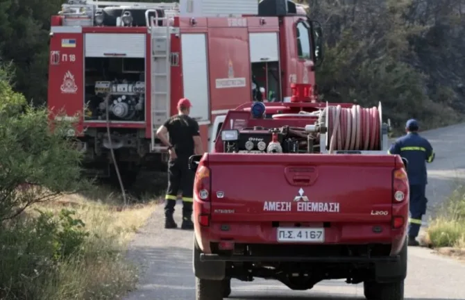 Ασπρόπυργος: Σε ύφεση η φωτιά - Βοήθησαν τέσσερα εναέρια μέσα Ασπρόπυργος: Σε ύφεση η φωτιά - Βοήθησαν τέσσερα εναέρια μέσα