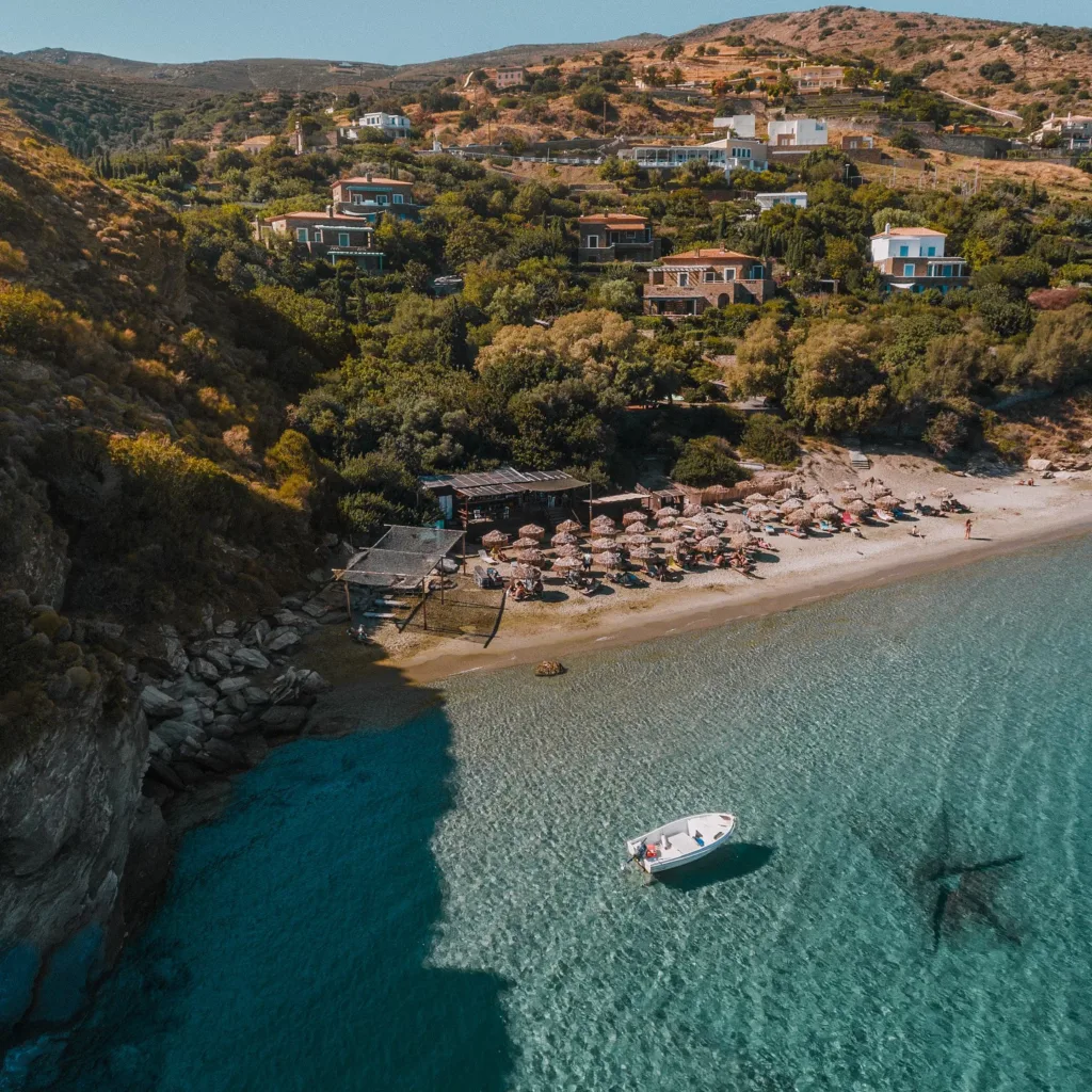 Στα ίχνη του ανεξερεύνητου: Μονοπάτια προς το απόλυτο μπλε!