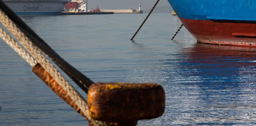 Τραυματισμός κυβερνήτη σκάφους στον Πατραϊκό: Χτύπημα στο μάτι από γάντζο πρόσδεσης, μεταφέρθηκε στον "Άγιο Ανδρέα" Τραυματισμός κυβερνήτη σκάφους στον Πατραϊκό: Χτύπημα στο μάτι από γάντζο πρόσδεσης, μεταφέρθηκε στον "Άγιο Ανδρέα"