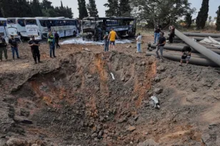 Το Ιράν έπληξε με βαλλιστικούς πυραύλους την έδρα της Μοσάντ ΒΙΝΤΕΟ