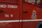 Φωτιά σε εργαστήριο ξυλείας στην Πάτρα – Ανησυχία για πολυκατοικία στη Γούβα