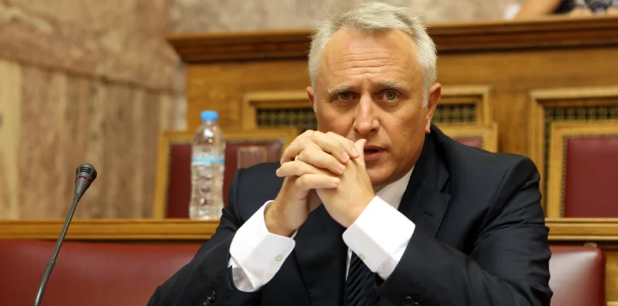 Παρέμβαση Ραγκούση: «Αν δεν νικήσουμε τον κακό μας εαυτό, δεν υπάρχει μέλλον για τον ΣΥΡΙΖΑ ΠΣ» Παρέμβαση Ραγκούση: «Αν δεν νικήσουμε τον κακό μας εαυτό, δεν υπάρχει μέλλον για τον ΣΥΡΙΖΑ ΠΣ»