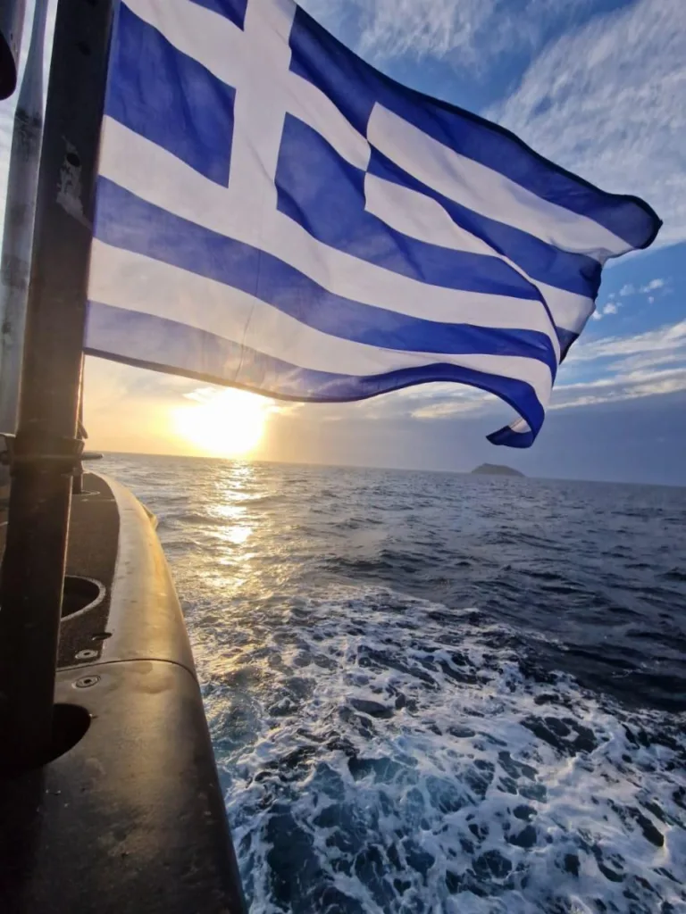 Ο Οργανισμός Λιμένος Πατρών Α.Ε. καλωσορίζει το υποβρύχιο «Ωκεανός» και τη φρεγάτα «Αδρίας» στο λιμάνι της Πάτρας