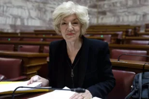 Παρέμβαση Σίας Αναγνωστοπούλου για τους απλήρωτους ερευνητές: «Η καινοτομία δεν χτίζεται με επισφάλεια»