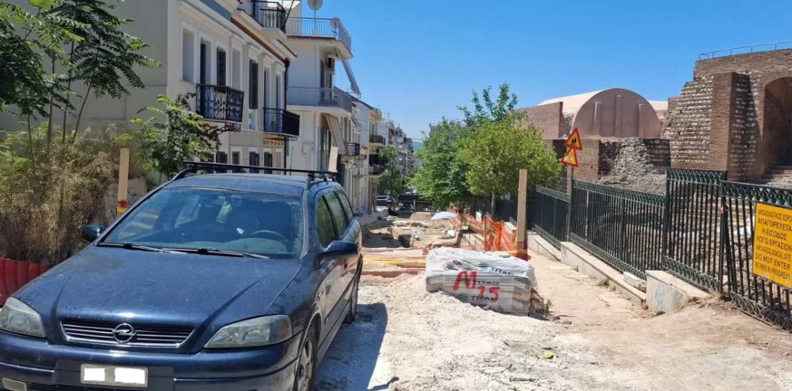 Δημοτικό Βρεφοκομείο Πάτρας: Κίνδυνος για παιδιά και γονείς Δημοτικό Βρεφοκομείο Πάτρας: Κίνδυνος για παιδιά και γονείς