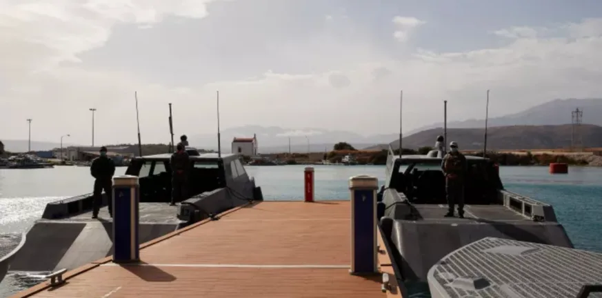Σούδα: Κατασχέθηκαν χιλιάδες φωτογραφίες στρατιωτικών εγκαταστάσεων Σούδα: Κατασχέθηκαν χιλιάδες φωτογραφίες στρατιωτικών εγκαταστάσεων