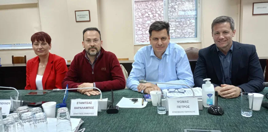 Πάτρα: Για Πλατεία Καλλιπάτειρας, φανοστάτες, Διεθνές Φεστιβάλ, παιδικές κατασκηνώσεις ρωτάει το «σπιράλ» Πάτρα: Για Πλατεία Καλλιπάτειρας, φανοστάτες, Διεθνές Φεστιβάλ, παιδικές κατασκηνώσεις ρωτάει το «σπιράλ»