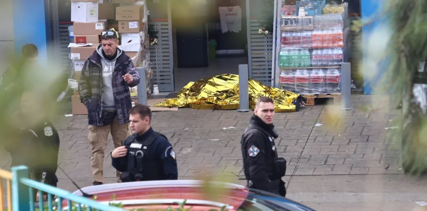 Στα χέρια της ΕΛΑΣ Τούρκος μαφιόζος για τη διπλή εκτέλεση στη Γλυφάδα Στα χέρια της ΕΛΑΣ Τούρκος μαφιόζος για τη διπλή εκτέλεση στη Γλυφάδα