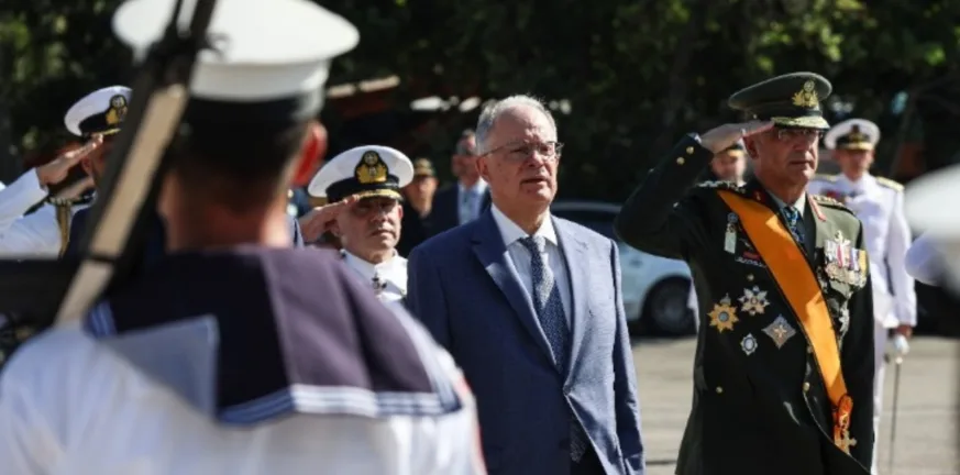 Επιθεώρηση του Στόλου από Τασούλα - Δένδια επί της φρεγάτας «Σπέτσαι» Επιθεώρηση του Στόλου από Τασούλα - Δένδια επί της φρεγάτας «Σπέτσαι»