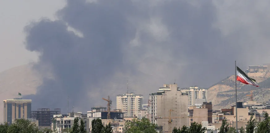 Ο Νετανιάχου καλεί τους Ιρανούς να εγκαταλείψουν την Τεχεράνη – Κλιμακώνεται η σύγκρουση Ισραήλ-Ιράν