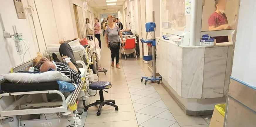Νοσοκομείο Ρίου: Του 'βαλαν ορό και τον ξέχασαν Νοσοκομείο Ρίου: Του 'βαλαν ορό και τον ξέχασαν