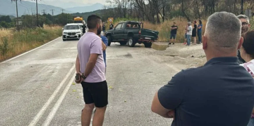 Νεκρός και τραυματίες, δύο ανήλικα παιδιά, σε δυστύχημα έξω από την Καλαμπάκα ΦΩΤΟ Νεκρός και τραυματίες, δύο ανήλικα παιδιά, σε δυστύχημα έξω από την Καλαμπάκα ΦΩΤΟ