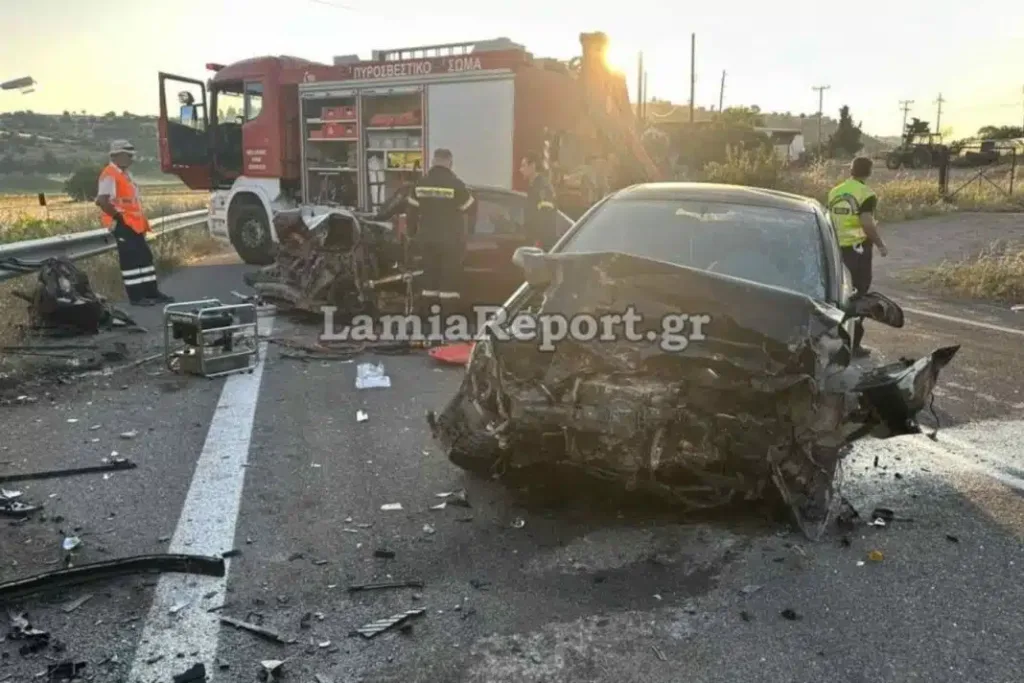 Νεκρό ζευγάρι σε τροχαίο στη Θήβα ΦΩΤΟ