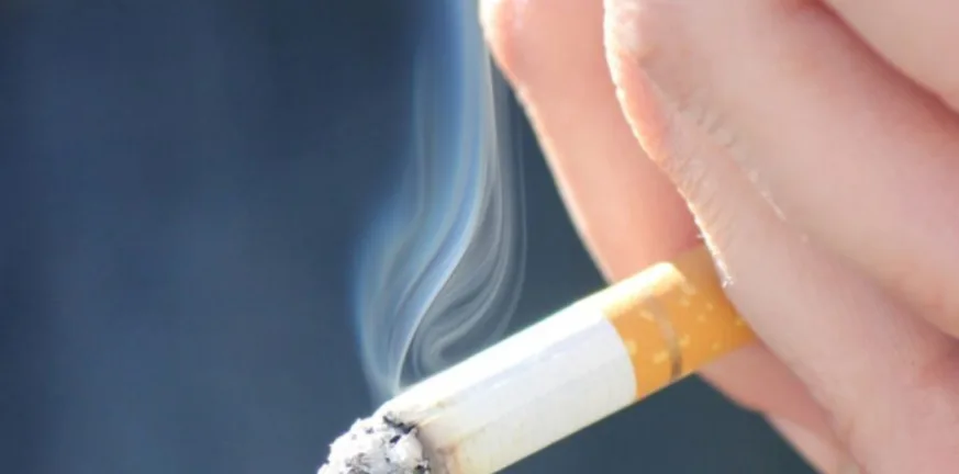 Ανήλικη σκληρότητα στον Λαγκαδά: 16χρονος έσβησε τσιγάρο στην πλάτη 13χρονου Ανήλικη σκληρότητα στον Λαγκαδά: 16χρονος έσβησε τσιγάρο στην πλάτη 13χρονου