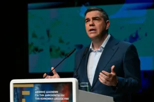 Πυκνώνει τις παρεμβάνεις του ο Τσίπρας με rebranding για το 2015 και επιθέσεις στον Μητσοτάκη