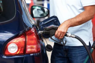 Συστάσεις συμμόρφωσης και αυστηροί έλεγχοι στα πρατήρια καυσίμων