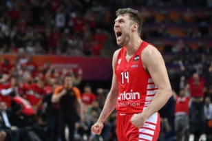 Το τηλεφώνημα του Βεζένκοφ για τα συγχαρητήρια στον Άρη