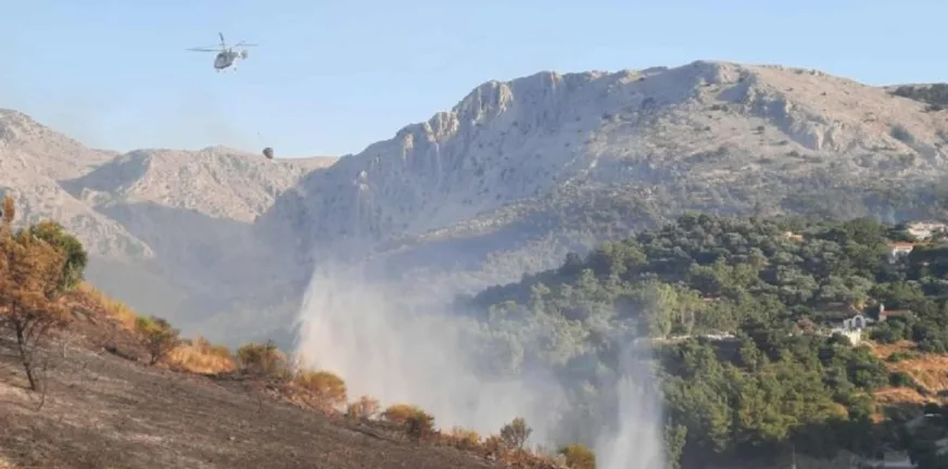 Ανεξέλεγκτη η φωτιά στη Χίο: Εκκενώνονται τέσσερις οικισμοί – Εκτάκτως στο νησί ο Γ. Κεφαλογιάννης - Κηρύχθηκε σε κατάσταση έκτακτης ανάγκης Ανεξέλεγκτη η φωτιά στη Χίο: Εκκενώνονται τέσσερις οικισμοί – Εκτάκτως στο νησί ο Γ. Κεφαλογιάννης - Κηρύχθηκε σε κατάσταση έκτακτης ανάγκης