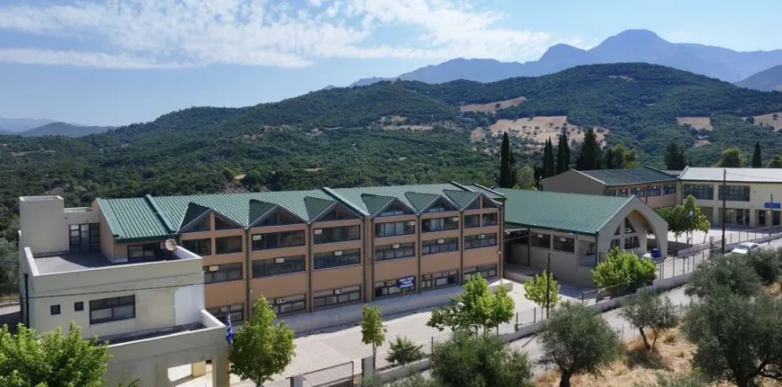 Λύκειο Ερυμάνθειας: Αυτόνομες μονάδες με 17 και 36 μαθητές; Λύκειο Ερυμάνθειας: Αυτόνομες μονάδες με 17 και 36 μαθητές;