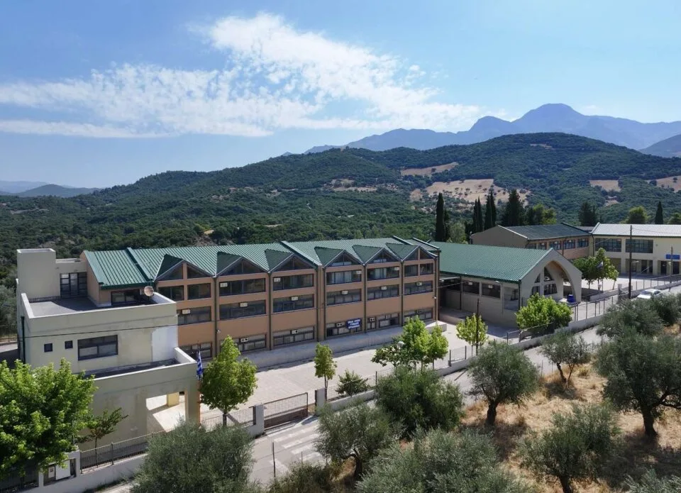 Λύκειο Ερυμάνθειας: Αυτόνομες μονάδες με 17 και 36 μαθητές;