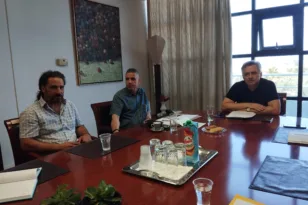 Παρέμβαση Εργατικού Κέντρου Πάτρας και Σωματείου Ποτών – Τροφίμων για τη βελτίωση των συνθηκών διαβίωσης των μεταναστών εργατών γης