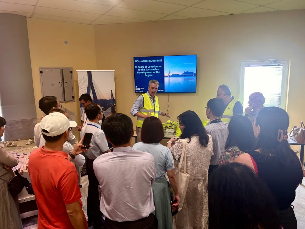Επίσκεψη αντιπροσωπείας 11 Πανεπιστημίων από το Βιετνάμ στο Πανεπιστήμιο Πατρών ΦΩΤΟ