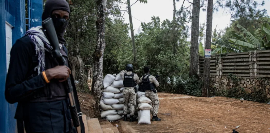 ΟΗΕ: Πάνω από 3.000 άνθρωποι σκοτώθηκαν στην Αϊτή σε έξι μήνες ΟΗΕ: Πάνω από 3.000 άνθρωποι σκοτώθηκαν στην Αϊτή σε έξι μήνες