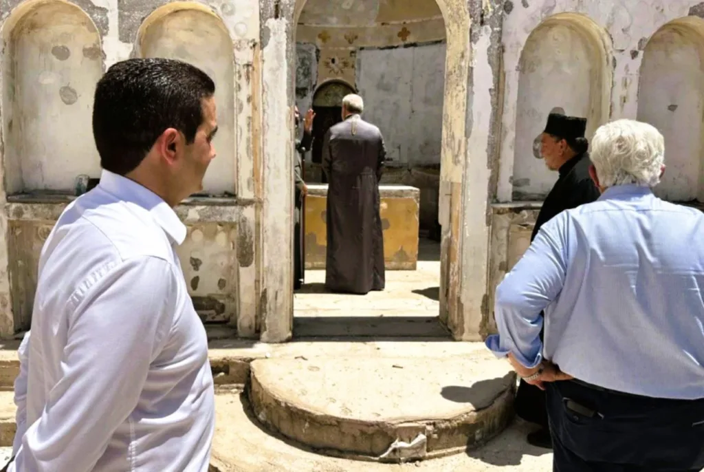 Ο Αρχιεπίσκοπος Αμερικής κ.κ. Ελπιδοφόρος στην Απιδούλα για τη στήριξη της αναστύλωσης του Ιερού Ναού Κοιμήσεως της Θεοτόκου