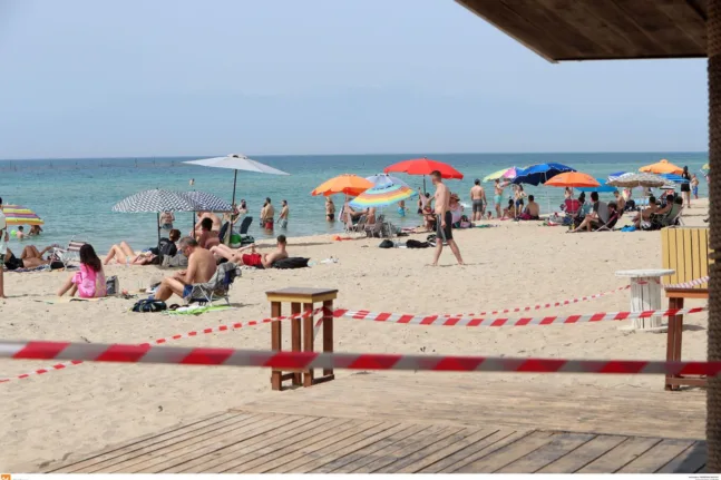 Χαλκιδική: Διήμερο λουκέτο σε beachbar για καταπάτηση αιγιαλού