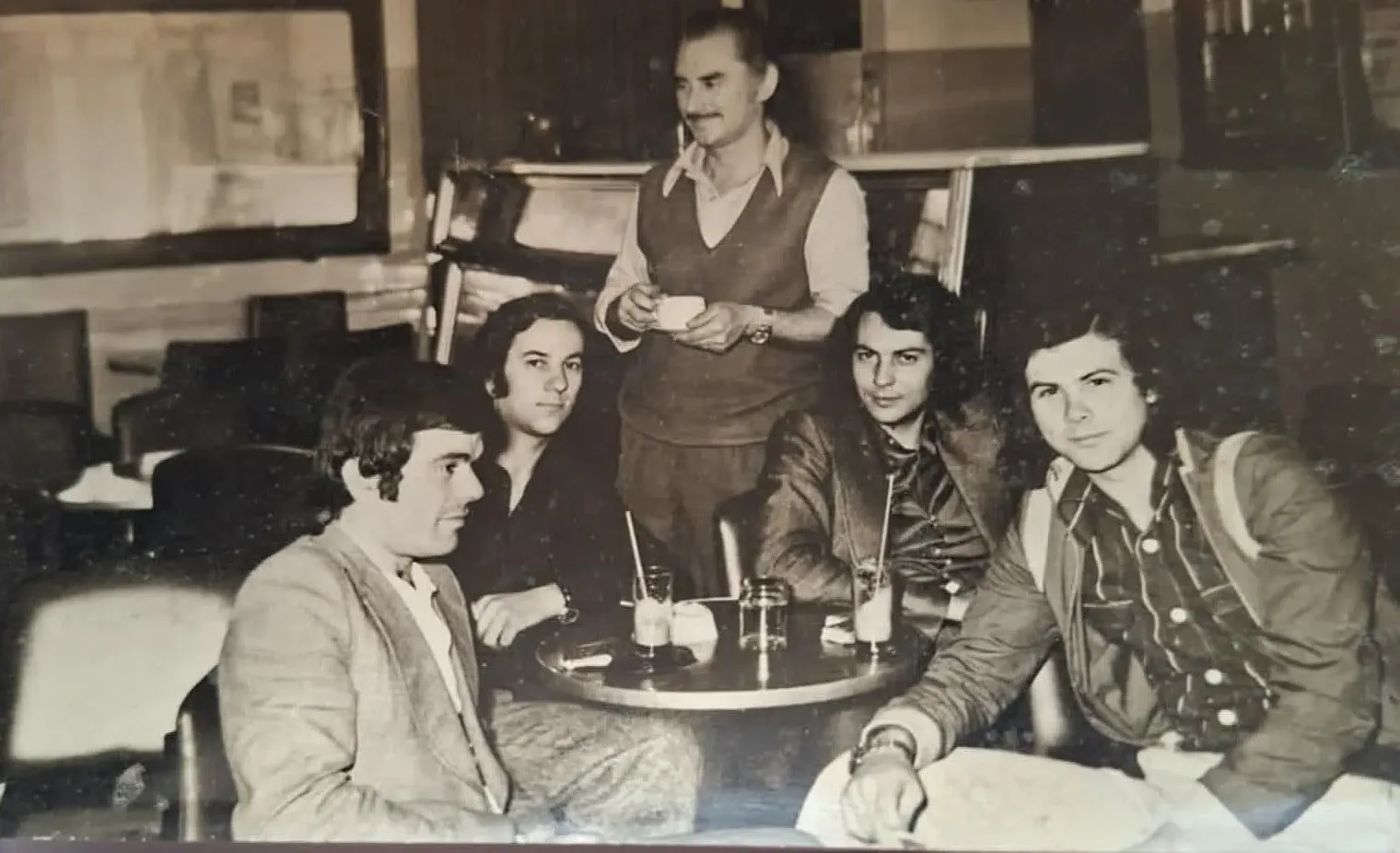 Λύγισε στα 96 του ο Πάνος του ιστορικού «Φοίνικα» στα Ψηλαλώνια Αιγίου...