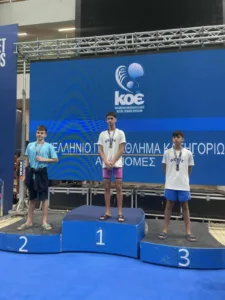 Φινάλε με μετάλλια και χαμόγελα για τους κολυμβητές της ΝΕΠ - Φωτογραφίες
