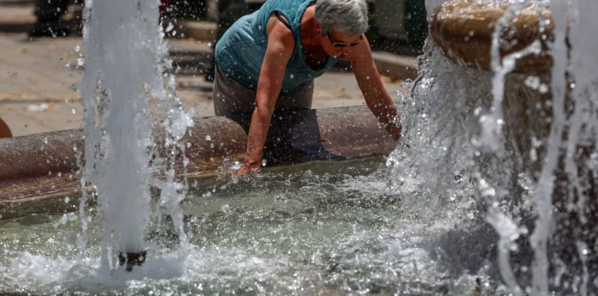 Στην Ορεστιάδα 42,1 βαθμοί Κελσίου, στη Σπάρτη 42,9, στο Νευροκόπι 37,7! Στην Ορεστιάδα 42,1 βαθμοί Κελσίου, στη Σπάρτη 42,9, στο Νευροκόπι 37,7!