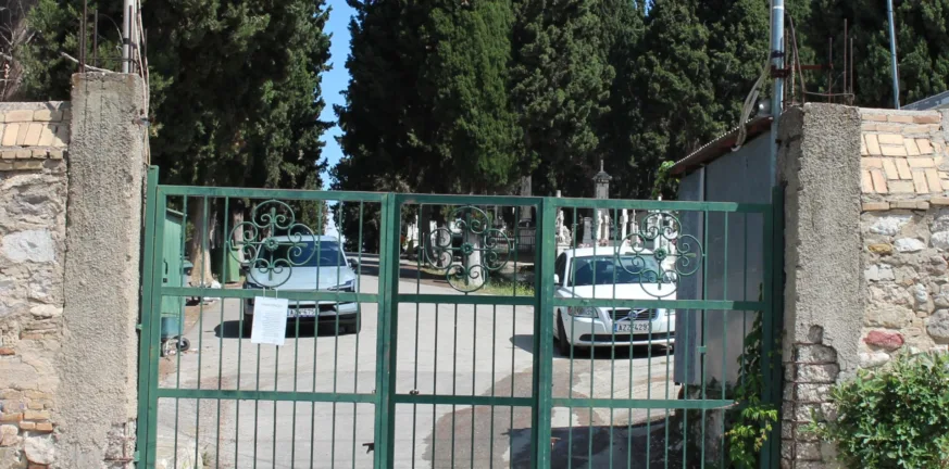 σπιράλ: Ασέβεια, ύβρεις και ψέματα για το Α’ Νεκροταφείο