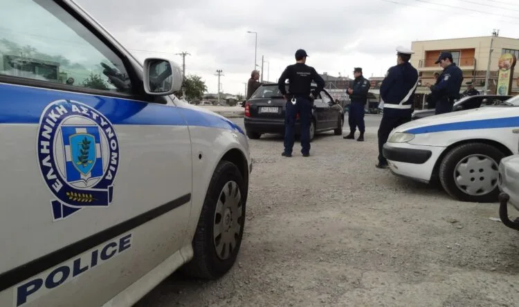 Σύλληψη ανηλίκων για επίθεση με κατσαβίδι και μαχαίρι σε συνομηλίκους τους