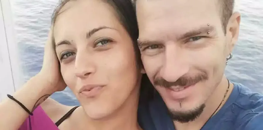 «Ο άνανδρος, ο βαρύς ο άντρας τη μαχαίρωσε πισώπλατα!», μεγάλη η ένταση στη δίκη για τη δολοφονία της Κυριακής Γρίβα «Ο άνανδρος, ο βαρύς ο άντρας τη μαχαίρωσε πισώπλατα!», μεγάλη η ένταση στη δίκη για τη δολοφονία της Κυριακής Γρίβα