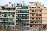 Έρχεται νέο κύμα κοινωνικών κατοικιών: Πώς θα διαμορφώνονται τα ενοίκια για τους δικαιούχους