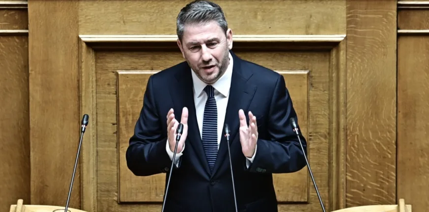 Ανδρουλάκης για το πράσινο στέλεχος που πήρε επιδότηση: Τον αποπέμψαμε σε λίγα λεπτά Ανδρουλάκης για το πράσινο στέλεχος που πήρε επιδότηση: Τον αποπέμψαμε σε λίγα λεπτά