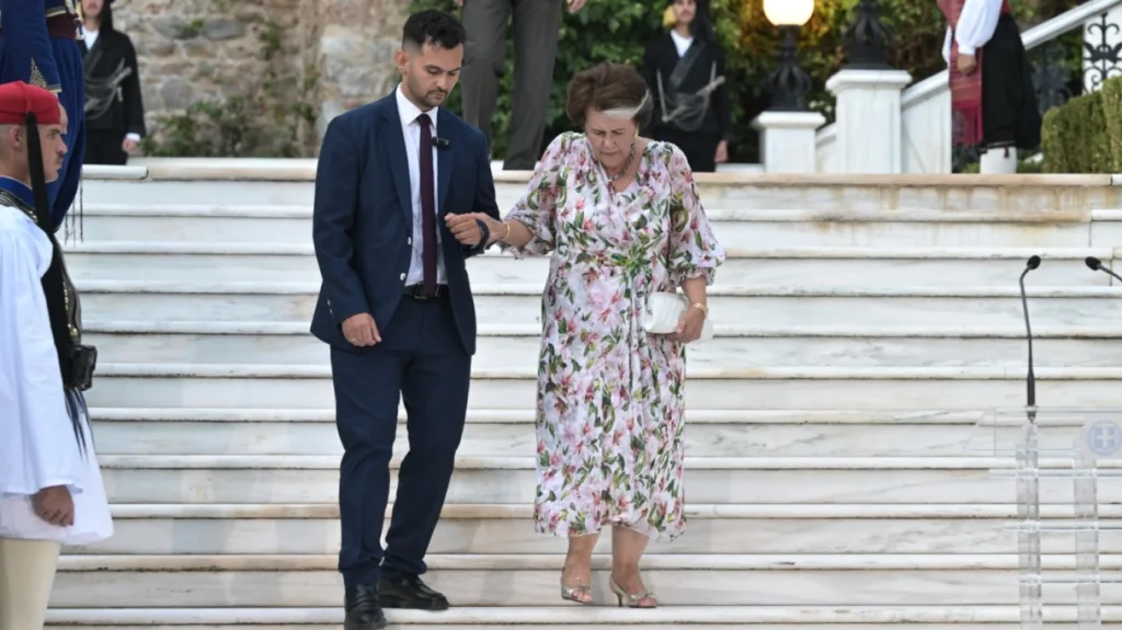 51η Επέτειος για την αποκατάσταση της Δημοκρατίας: Οι προσκεκλημένοι και οι ατάκες «φωτιά», ΦΩΤΟ, ΒΙΝΤΕΟ