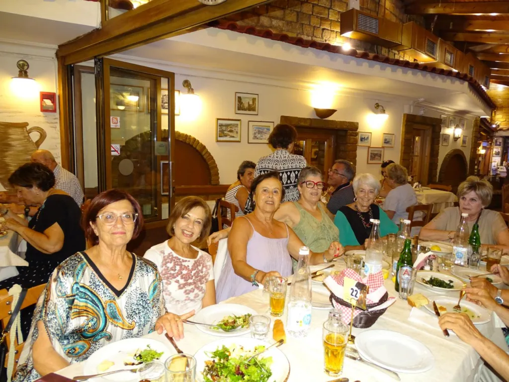 Πάτρα: Ψυχαγωγική βραδιά της Κοινο_Τοπίας με τους «Απρόβλεπτους» ΦΩΤΟ Πάτρα: Ψυχαγωγική βραδιά της Κοινο_Τοπίας με τους «Απρόβλεπτους» ΦΩΤΟ