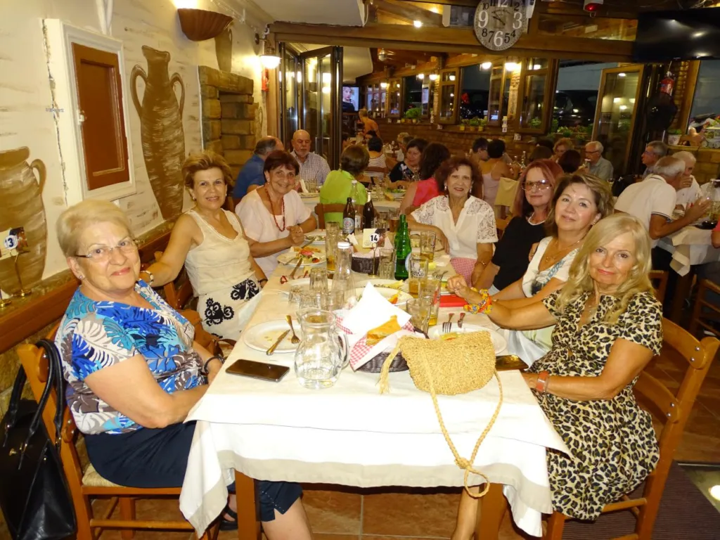 Πάτρα: Ψυχαγωγική βραδιά της Κοινο_Τοπίας με τους «Απρόβλεπτους» ΦΩΤΟ Πάτρα: Ψυχαγωγική βραδιά της Κοινο_Τοπίας με τους «Απρόβλεπτους» ΦΩΤΟ