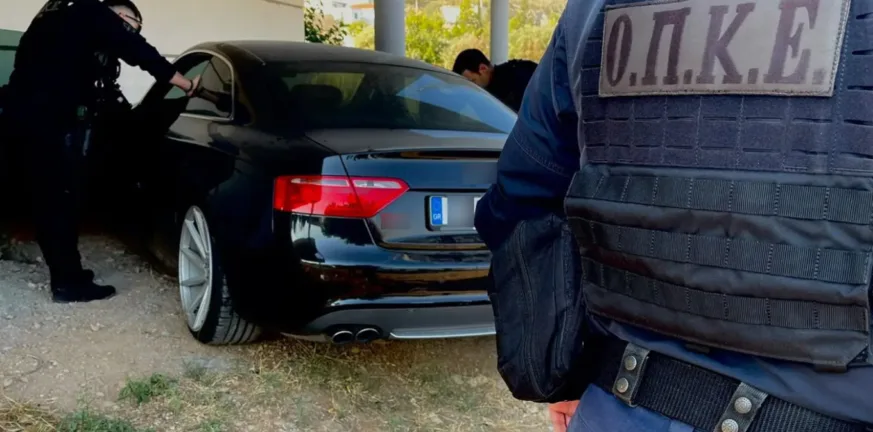 Η Αστυνομία σάρωσε «φωλιά» παραβατικότητας στον Ασπρόπυργο ΒΙΝΤΕΟ Η Αστυνομία σάρωσε «φωλιά» παραβατικότητας στον Ασπρόπυργο ΒΙΝΤΕΟ